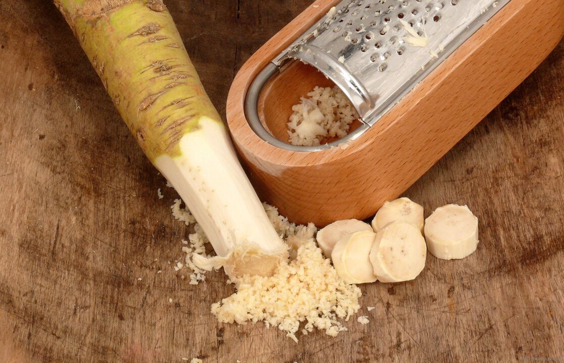 Grated horseradish root to prepare a medicinal marinade for lumbar osteochondrosis